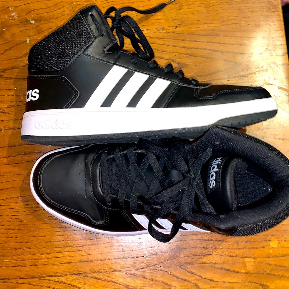 adidas men’s size 10 1/2   brand new
